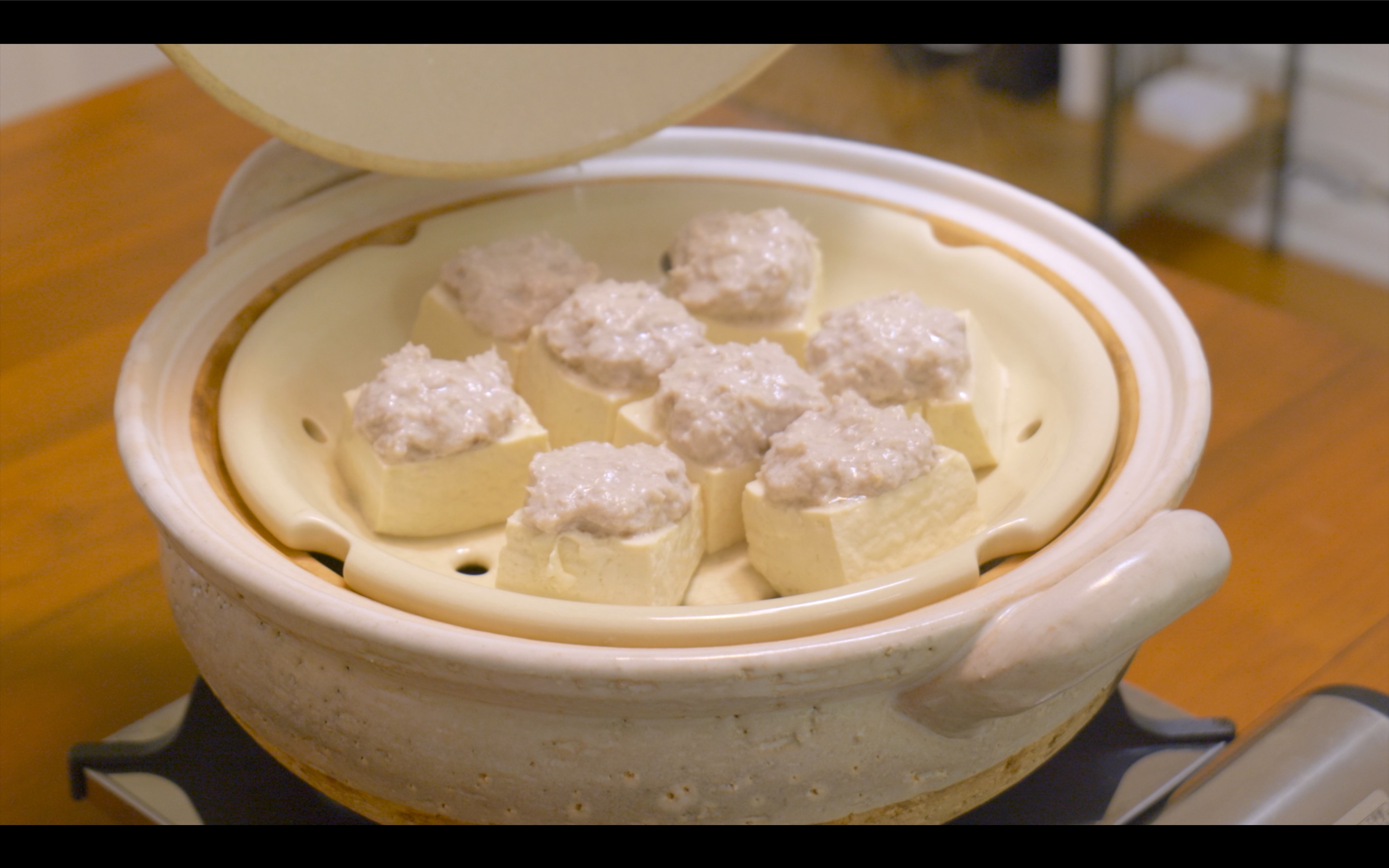Steamed Meat-Topped Tofu with Sesame Sauce – Happy Donabe Life