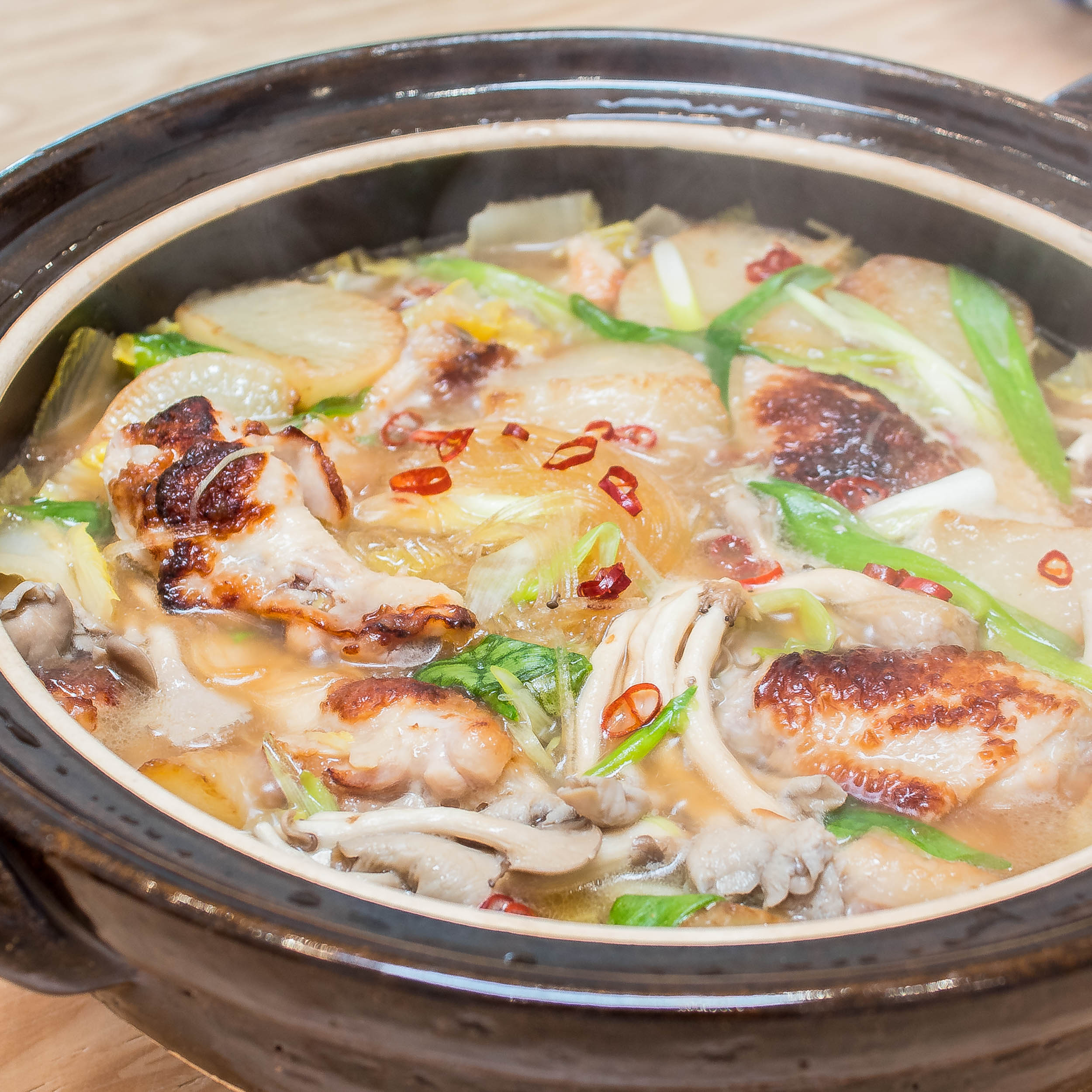 Chicken Wings & Daikon Hot Pot Happy Donabe Life