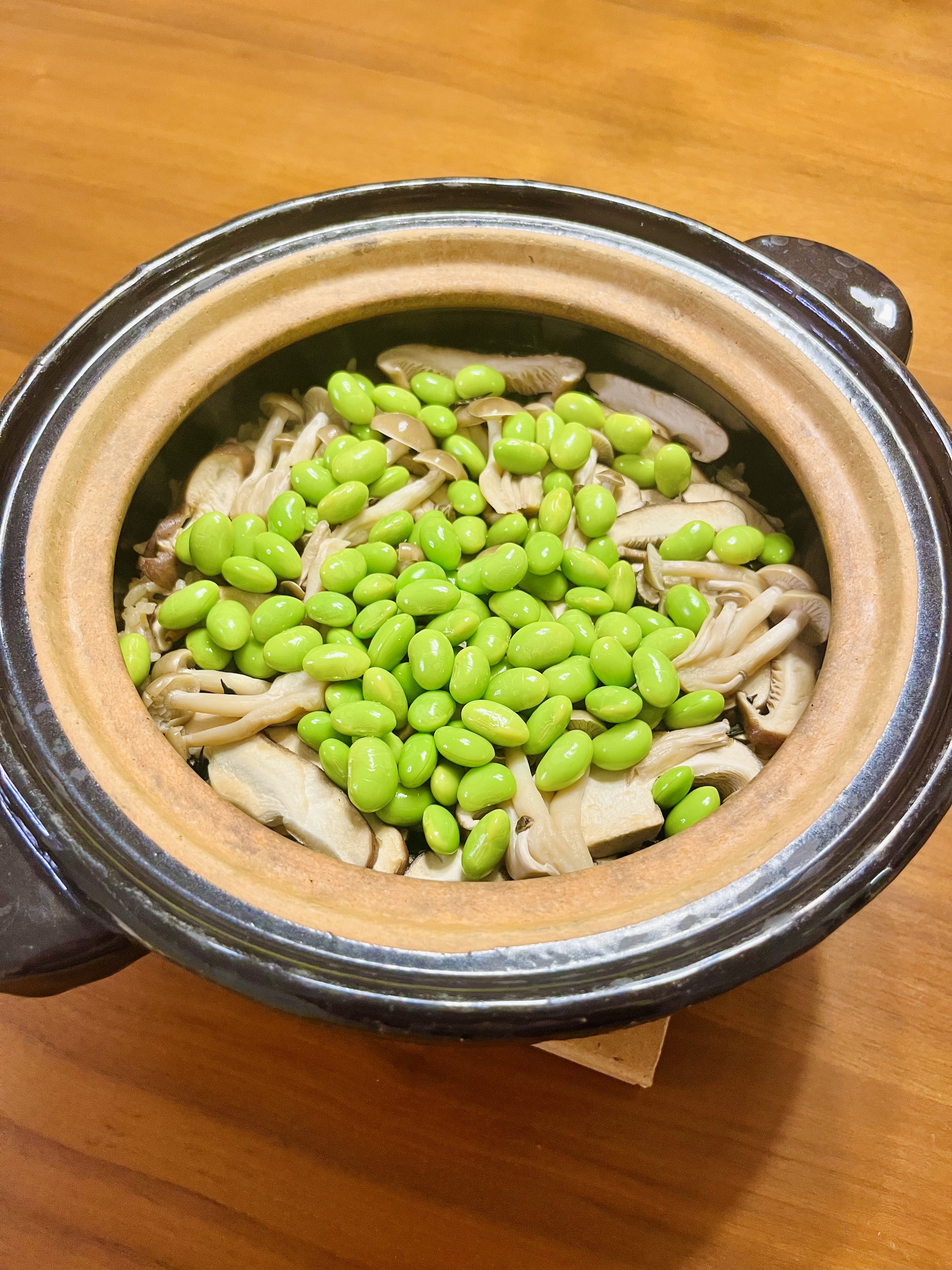 Mixed Mushroom and Hijiki Rice – Happy Donabe Life