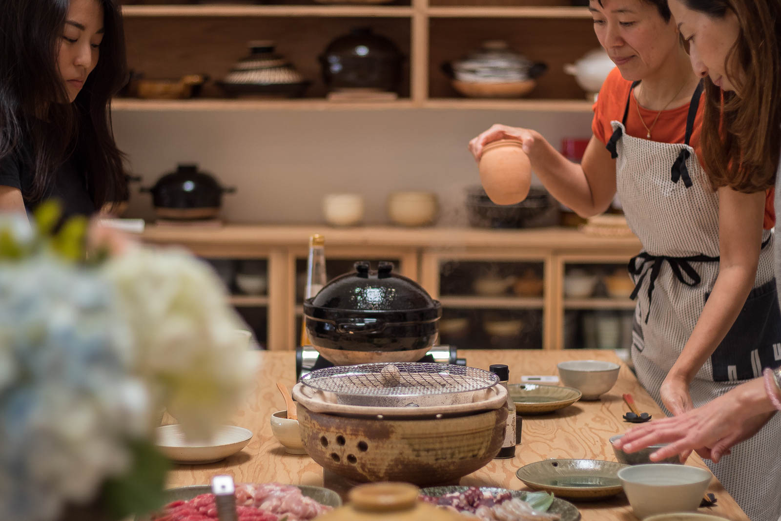 How to Grill with Mizu Konro Happy Donabe Life