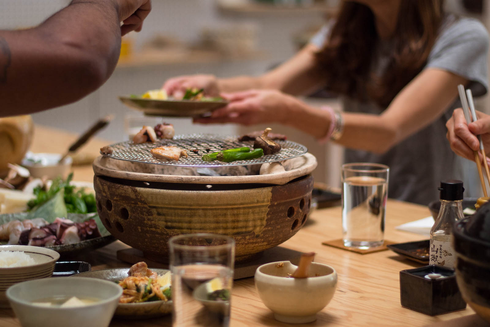 How to Grill with Mizu Konro Happy Donabe Life